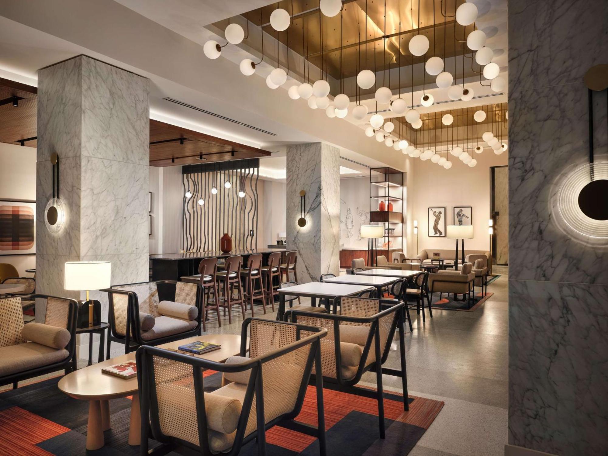 Canopy By Hilton New Orleans Downtown Exterior photo